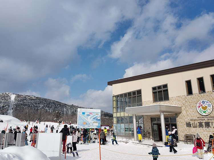 峰山高原リゾート WHITE PEAK|ウィンタースポーツのポータルサイト
